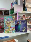 Caderno Frozen + Gibi Barbie